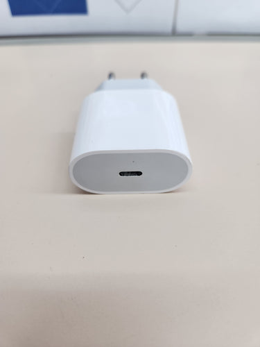 Adaptador Apple USB-C 20W (2024)